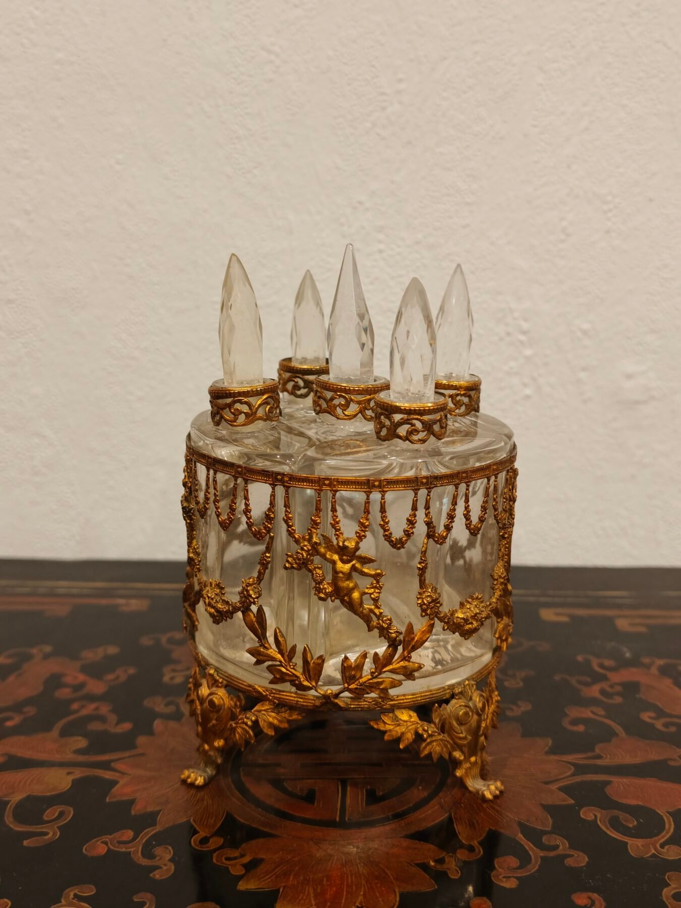 "Cave à parfum" Napoleón III en bronce sobredorado y cristal tallado